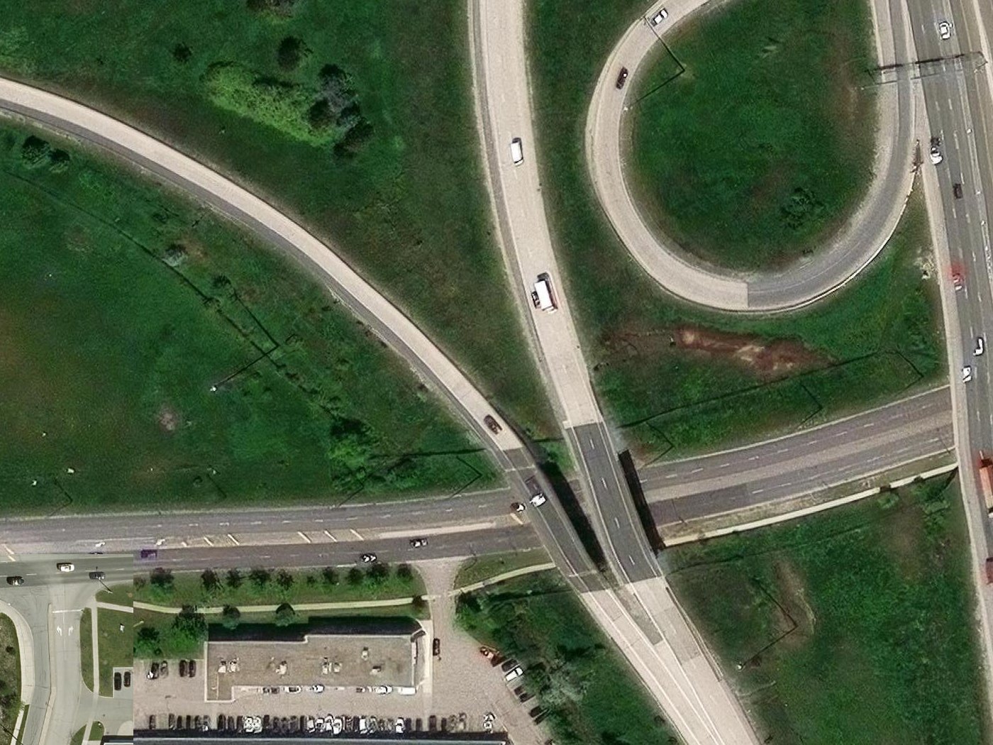 Aerial view of Building A along Steeles Avenue West