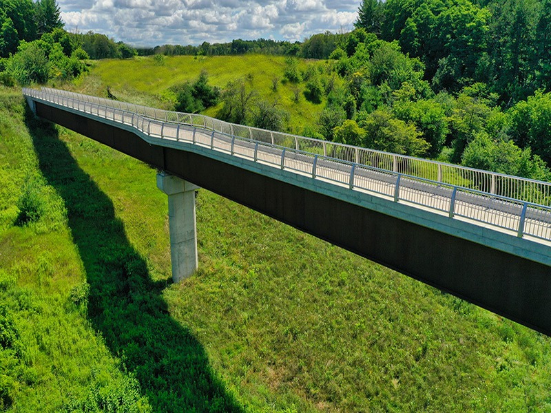 Block 40/47 – Pedestrian utility bridge crossing the Cold Creek valley corridor