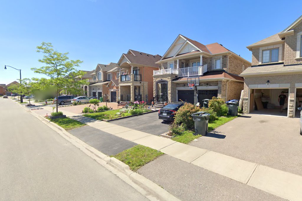 Cachet Estates – Residential streetscape with landscaped yards along Micarta Avenue looking south