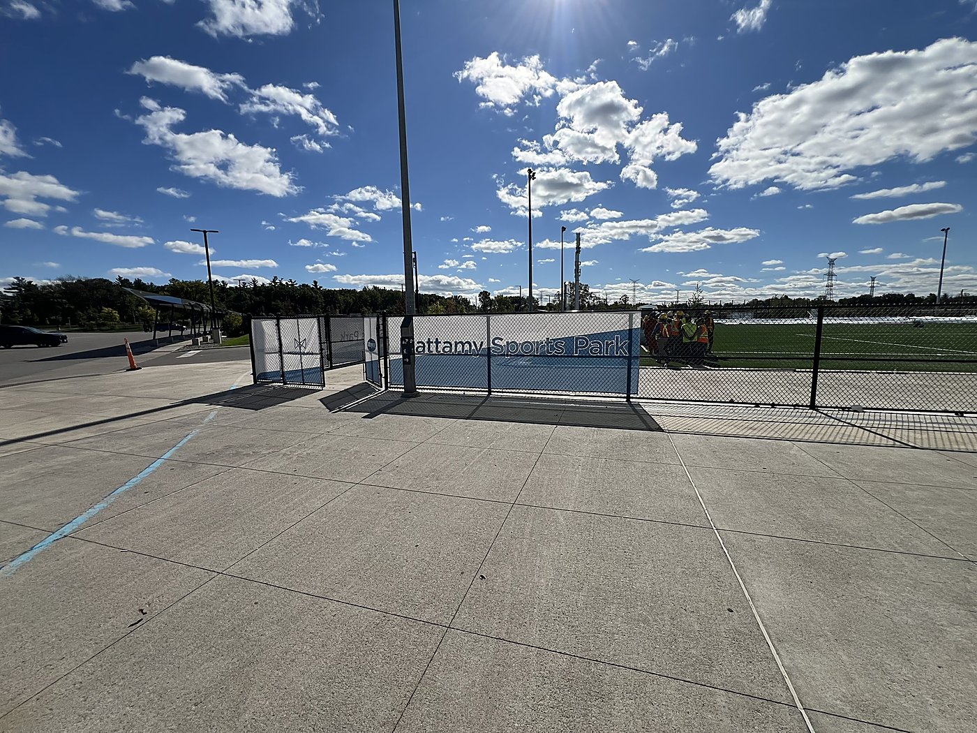 Churchill Meadows – Basketball and tennis courts