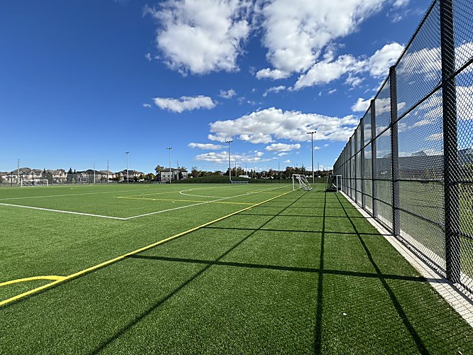 Churchill Meadows – Athletic fields and turf