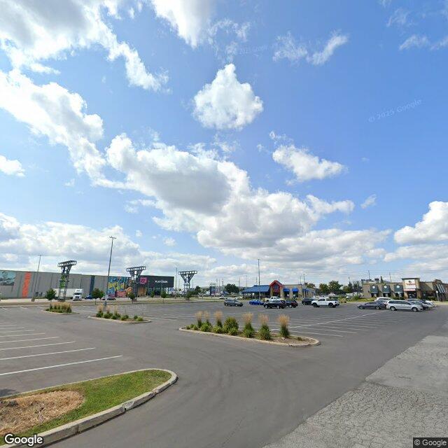 Courtyard Marriott Hotel – Site and parking area
