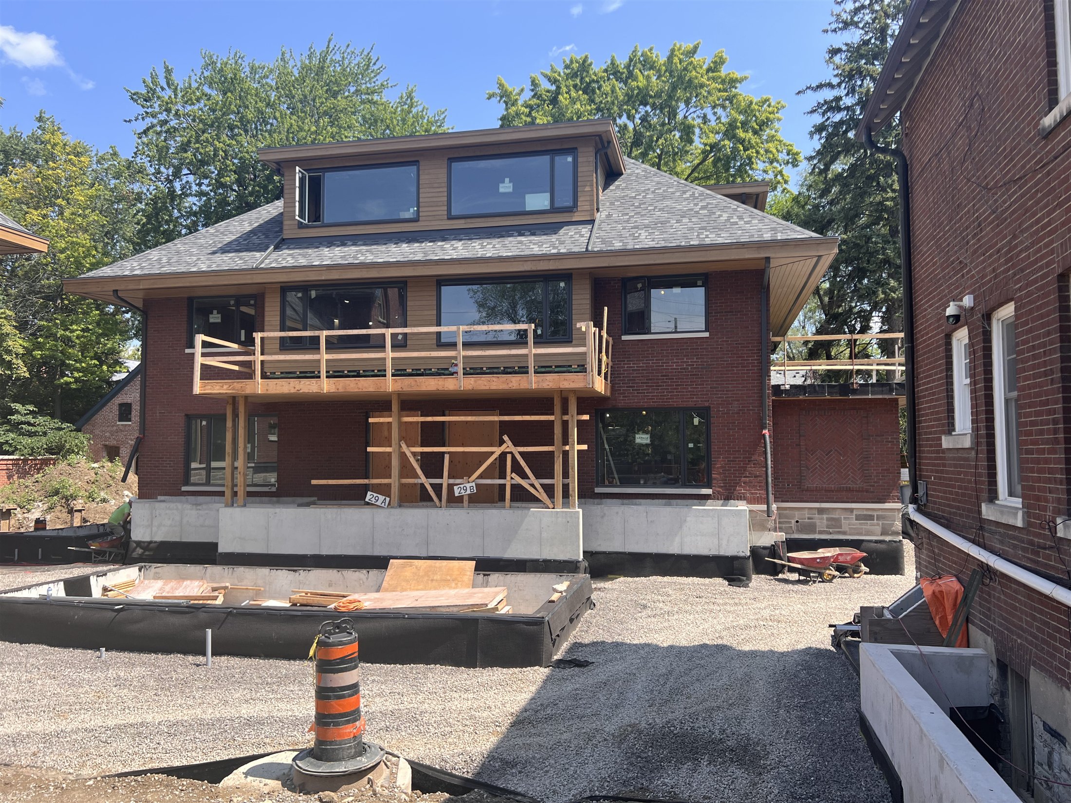 Sherbourne and Rosedale residential building and courtyard construction overview